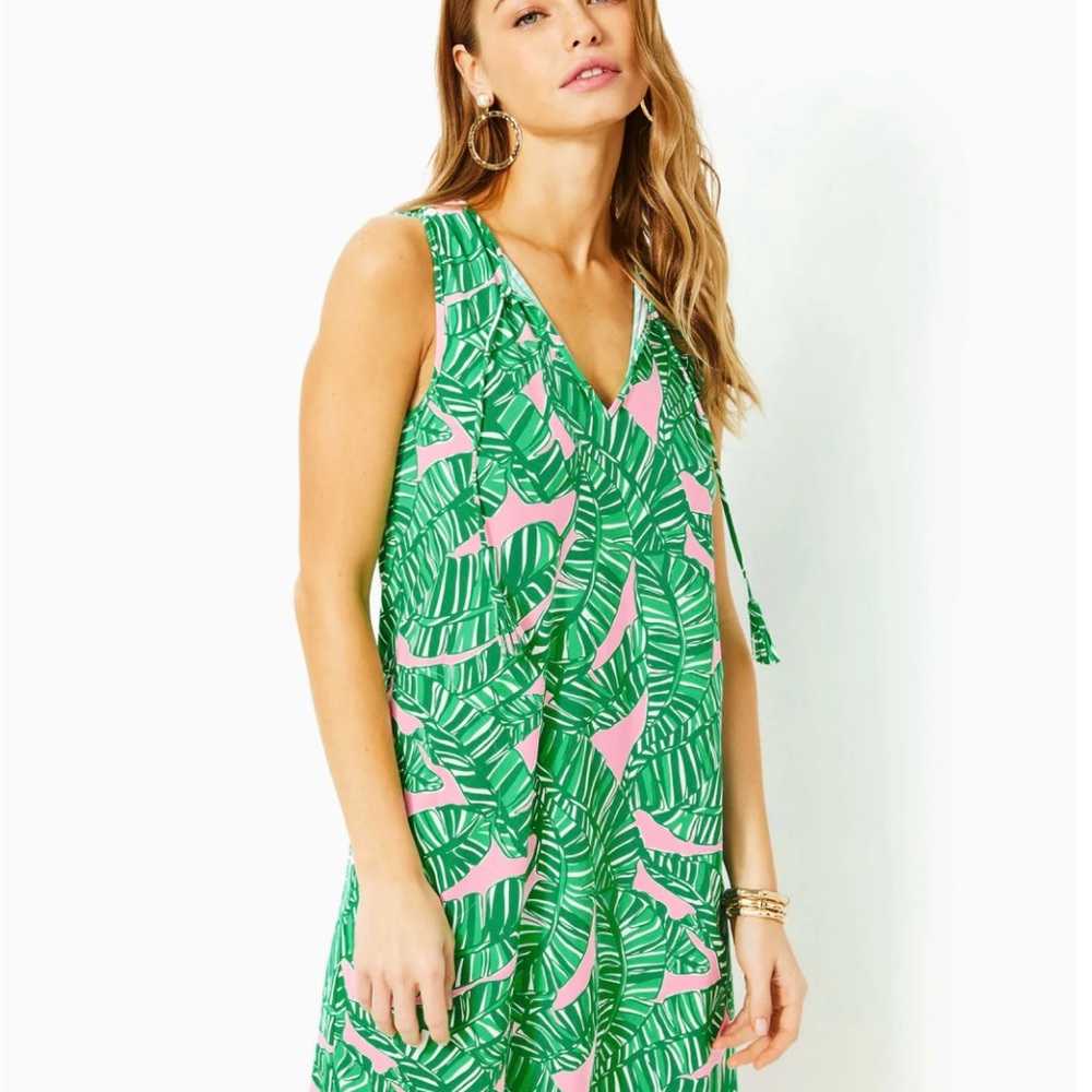 Lilly Pulitzer Johanna Cover up in “Lets go bananas”